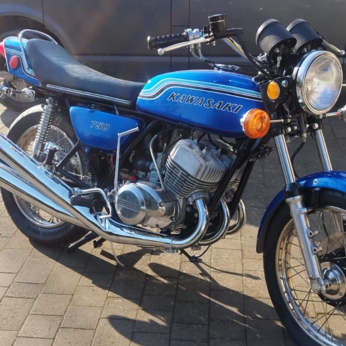 Kawasaki H2 750
